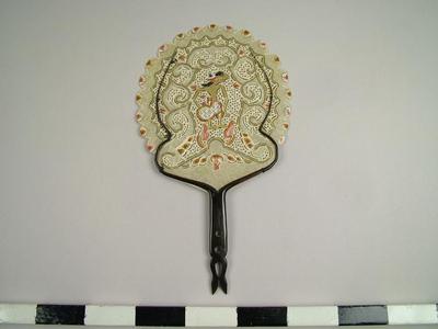 Fan, Wayang Figure