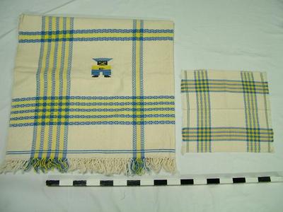 Luncheon Set (6 Napkins, 1 Tablecloth)
