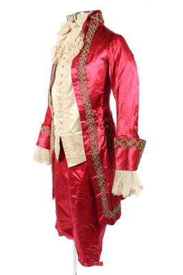 Costume