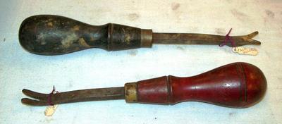 Tack Puller (2)