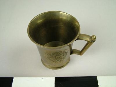 Cup
