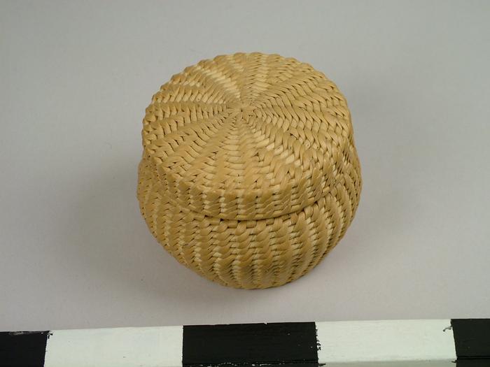 Basket, Small Round With Lid