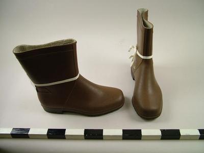 Boots, Women's