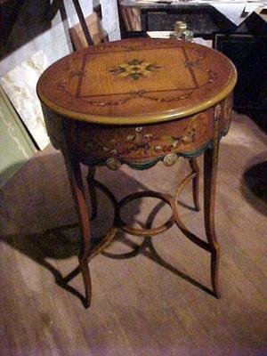 Adam-style Occasional Table