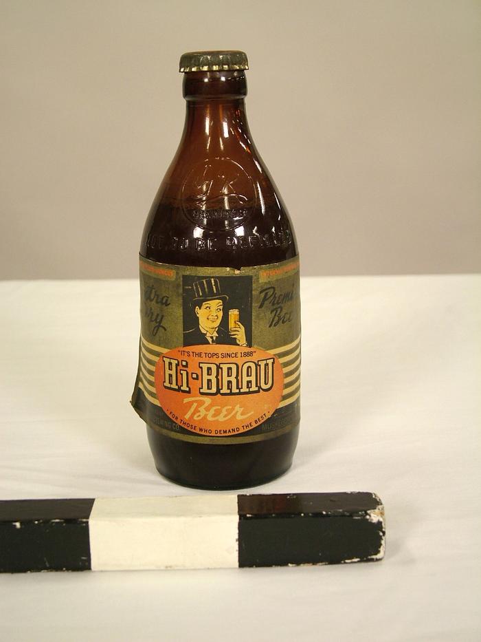 Bottle, Hi-brau" - Grand Rapids Brewing Company"