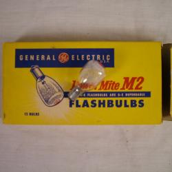Camera, General Electric Power Mite M2 Flashbulbs