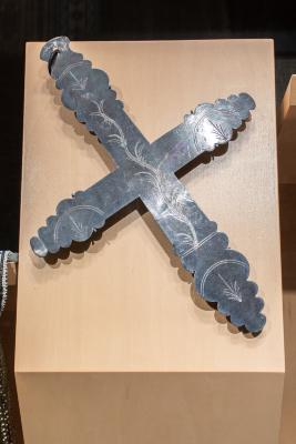 Cross