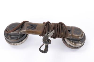 Linemans' Test Set, Hand