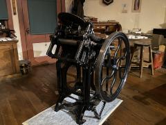 Printing Press, Clamshell Style