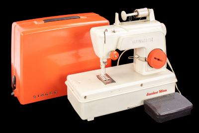 Singer Junior Miss Sewing Machine