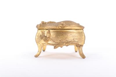 Dresser Box
