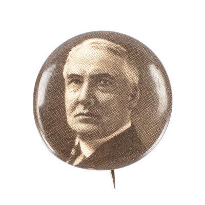 Pin Back Button, Warren Hariding