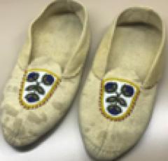 Moccasins (pr.)