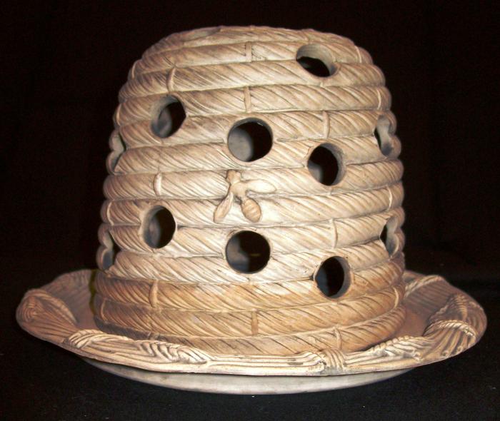 Flower Pot, Beehive Design