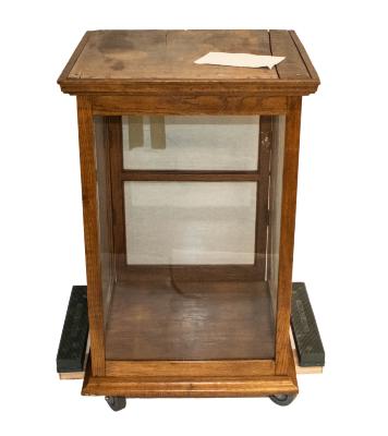 Case, Display