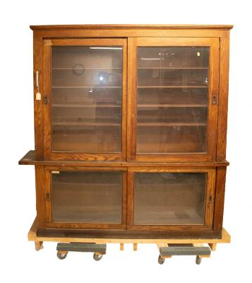 Cabinet, Hat Display