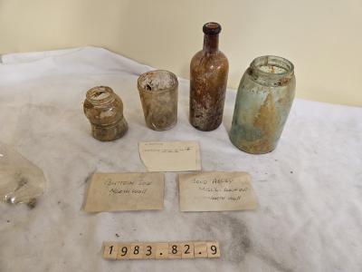 Salvage Artifacts, Button Site