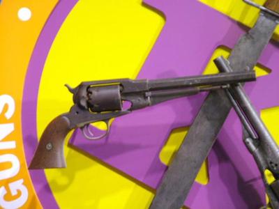 Revolver (colt Army Percussion Revolver)