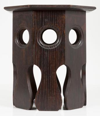 Tabouret (stool)