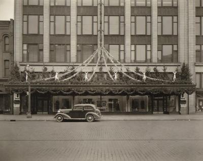 Photograph, Wurzburg's Department Store, Christmas Decorations