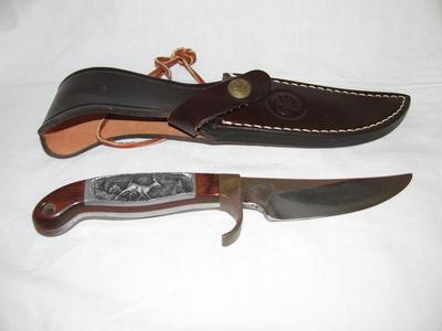 Olsen Knife with Deer Engraving and Sheath
