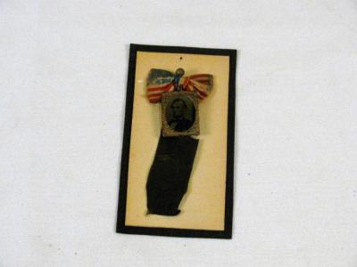 Pin, Mouring For Abraham Lincoln