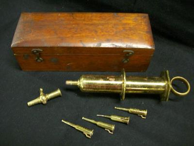 Syringe Set In Wood Box