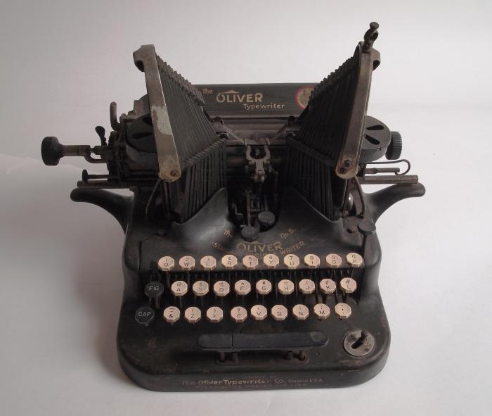 Oliver Typewriter - Standard Visible Writer #5 