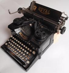 Royal Standard Typewriter No.10
