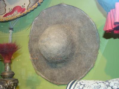 Hat, 'hair'