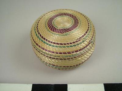 Circular Basket With Lid