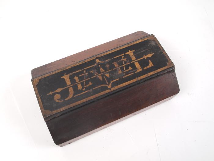 Carpet Sweeper, 'jewel'