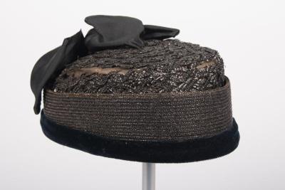 Mourning Hat