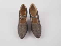 Shoe
