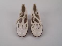 Shoe