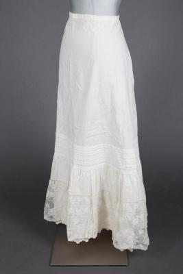 Underskirt