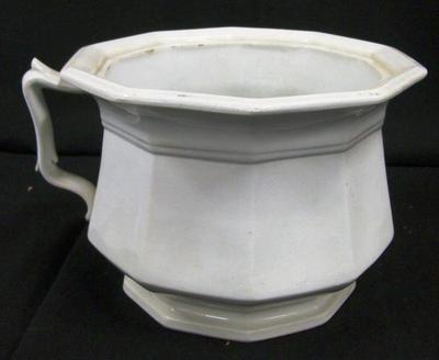 Chamberpot