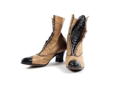 Herpolsheimers Tan And Black Ladies Boots