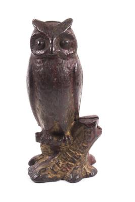 Bank, Red Painted Owl