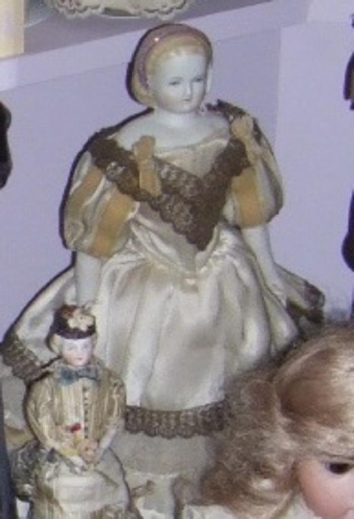 Parian Doll, Small Girl With Snood