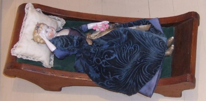 Doll, Staffordshire Lady (doll Is Also Numbered #177266)